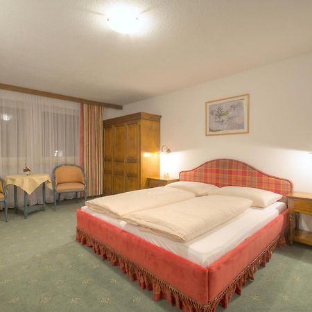 Ferienhaus Bergkristall Pettneu am Arlberg Esterno foto
