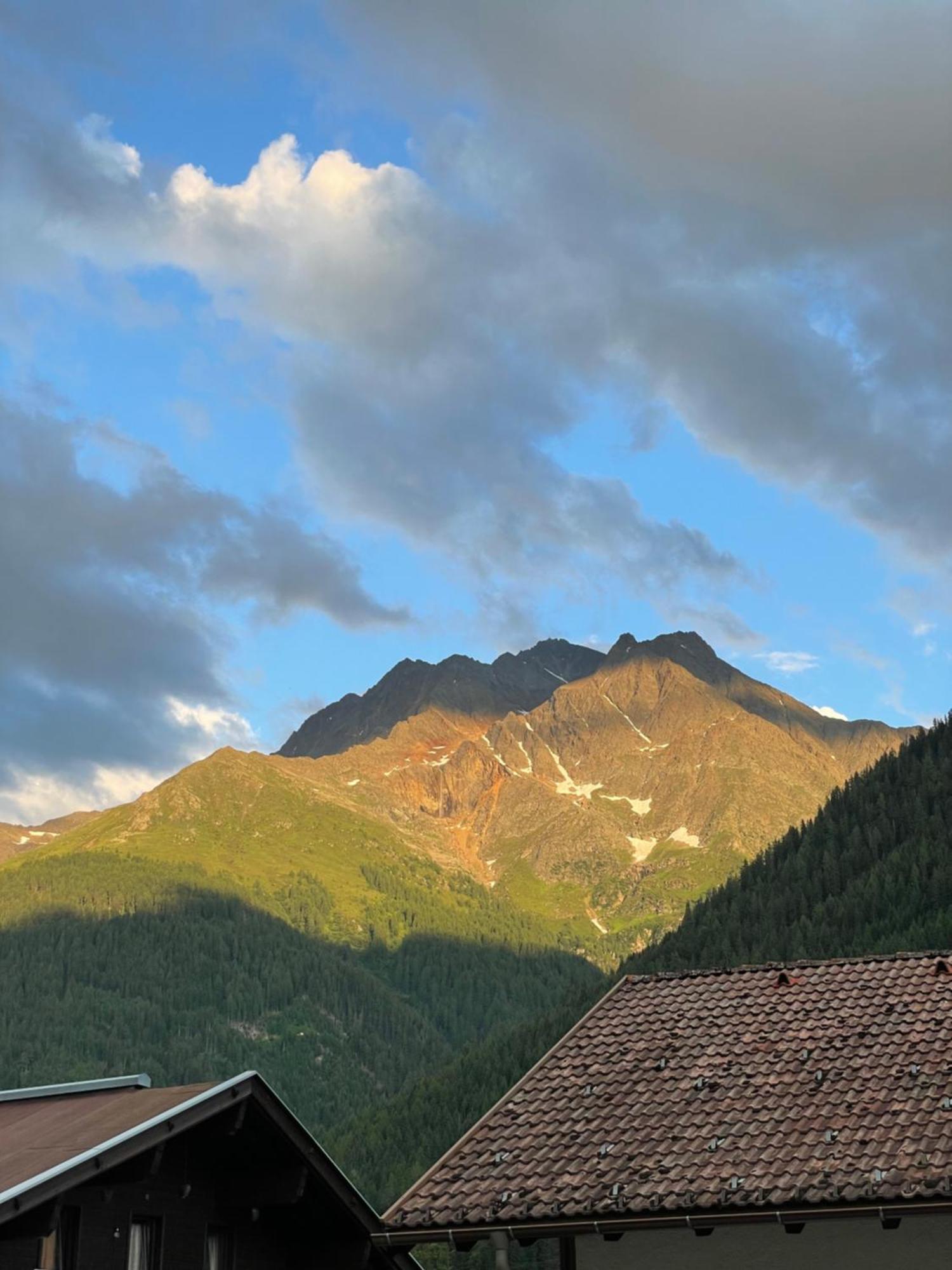 Ferienhaus Bergkristall Pettneu am Arlberg Esterno foto